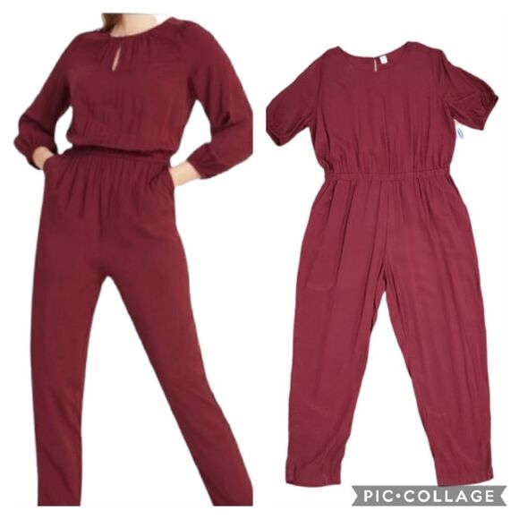 NWT OLD NAVY Burgundy Short Sleeve Jumpsuit Size L - Picture 1 of 10